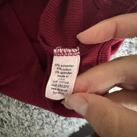 Tilly's | EUC Full Tilt Burgundy Mock Neck Sleeveless Crop Top Size Large - Picture 6 of 6